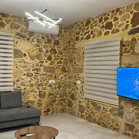 فيلة Agrimi Beachfront