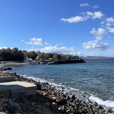 Agrimi Beachfront 干尼亞