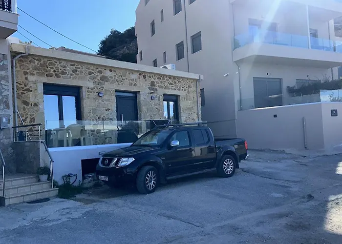 Agrimi Beachfront Villa *