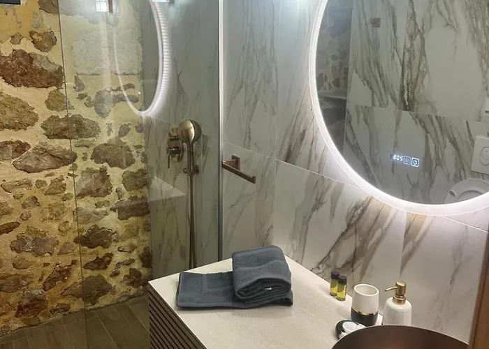 Agrimi Beachfront Villa *